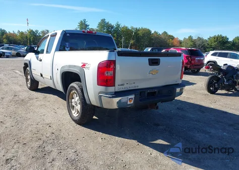 2011 Chevrolet Silverado 1500 Lt z USA, uszkodzony, nr VIN 1GCRKSE32BZ415349